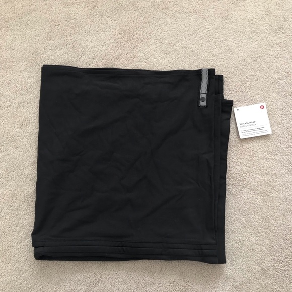 lululemon athletica Accessories - Lululemon. Vinyasa Wrap. Black.